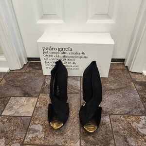 Pedro Garcia Black and Gold Heels